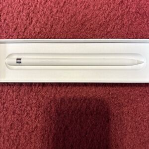 Apple White Stylus with Silver Detail